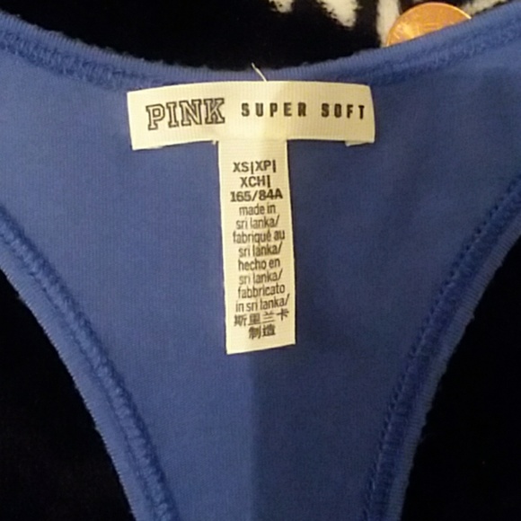 🚫TRADED🚫Vs PINK tank set - Picture 2 of 3